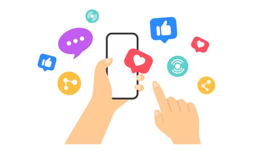 Hände bedienen verschiedene soziale Netzwerke über mobile Geräte